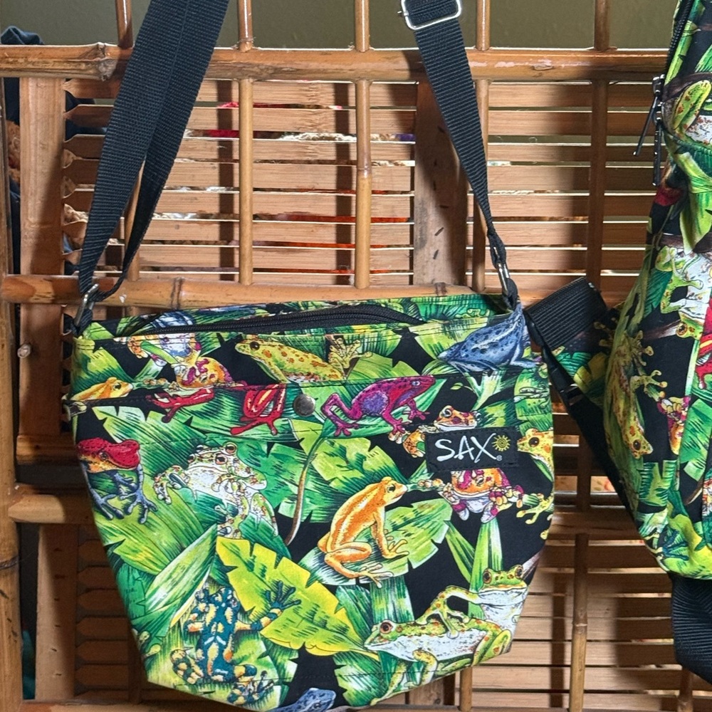 SAX brand backpack & purse with a tropical frog and leaf print - Picture 2 of 13